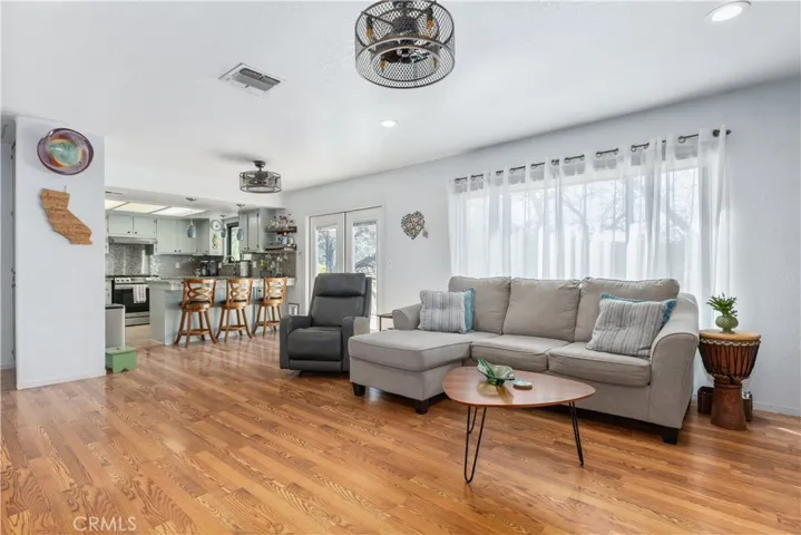 Open style floor plan with modern edge.