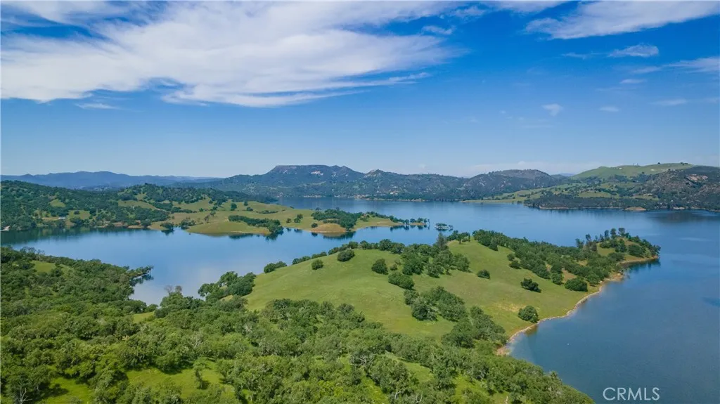Nacimiento Lake