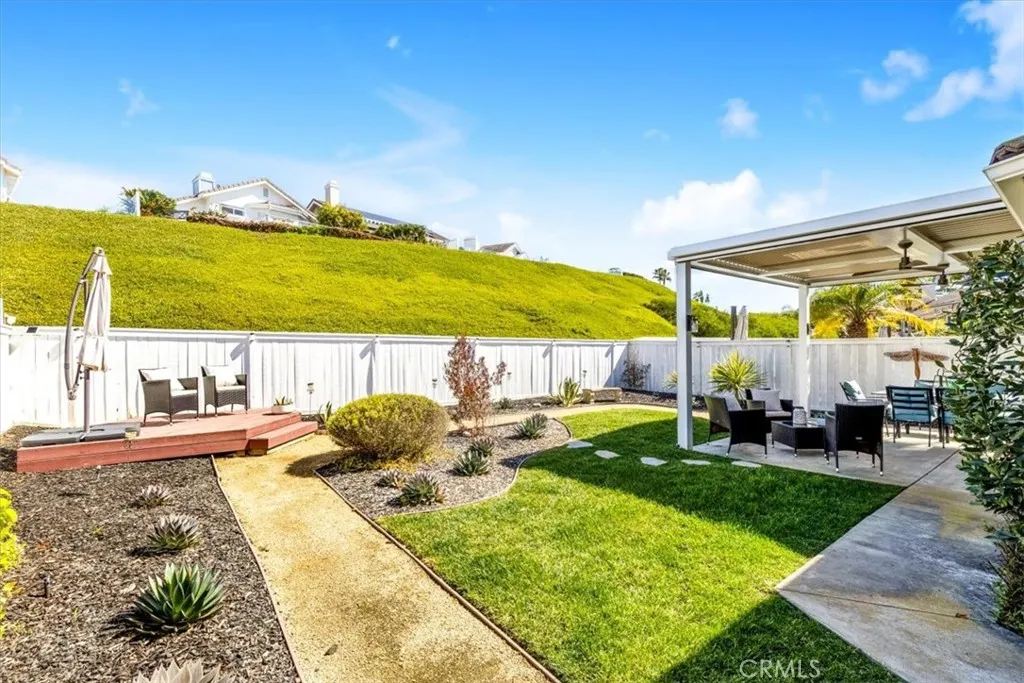 2144 Camino Laurel, San Clemente, California 92673 home-pic-38