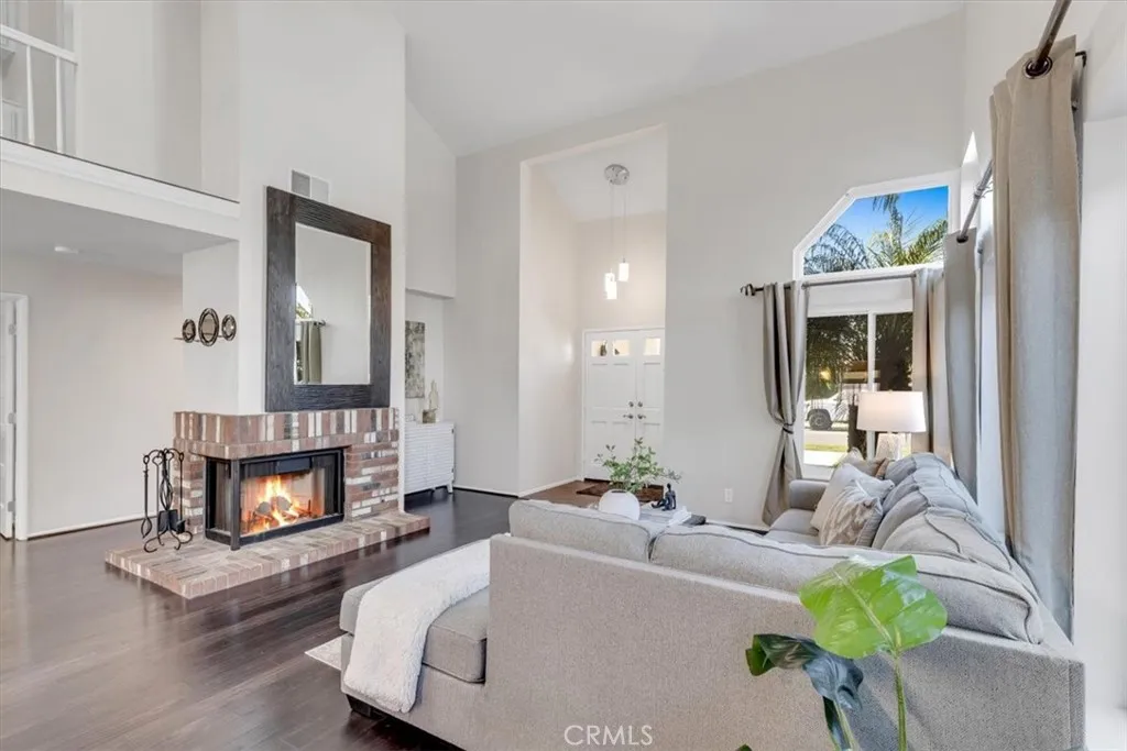 2144 Camino Laurel, San Clemente, California 92673 home-pic-6