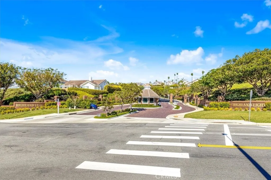 2144 Camino Laurel, San Clemente, California 92673 home-pic-55