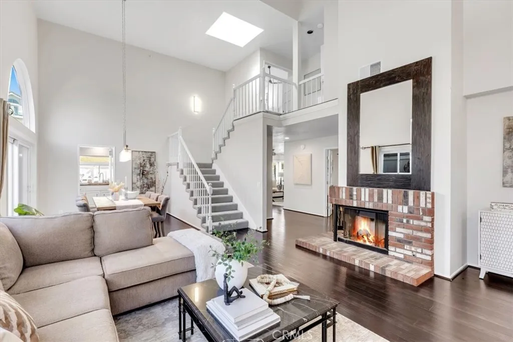 2144 Camino Laurel, San Clemente, California 92673 home-pic-5