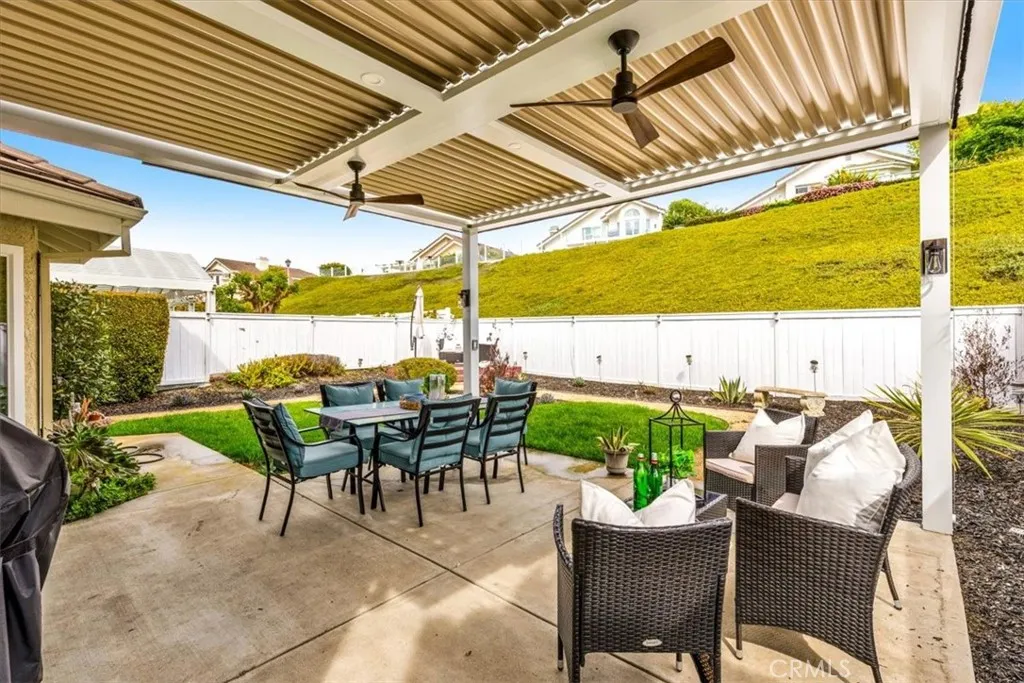 2144 Camino Laurel, San Clemente, California 92673 home-pic-42