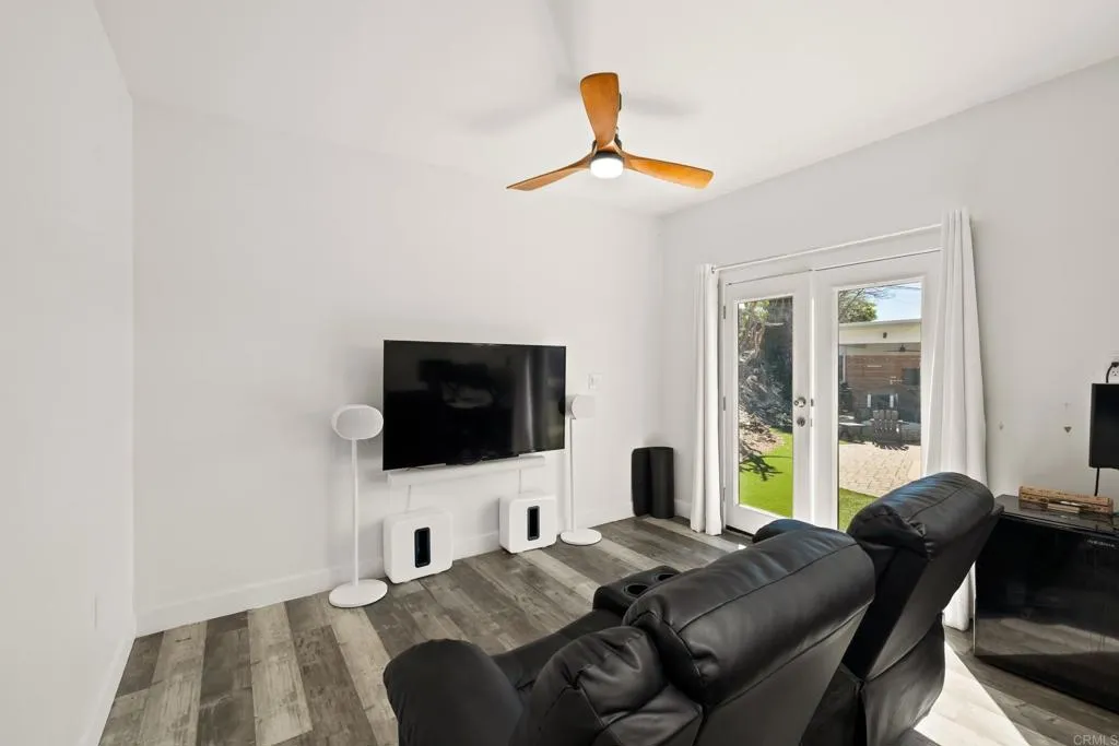 10274 Madrid Way, Spring Valley, California 91977 home-pic-26