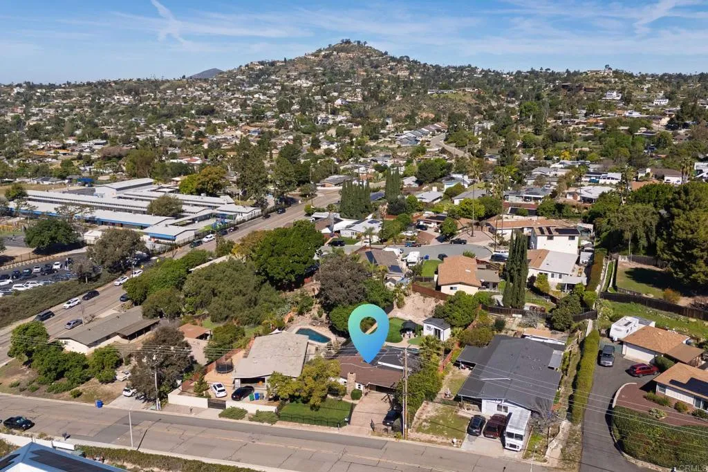 10274 Madrid Way, Spring Valley, California 91977 home-pic-9