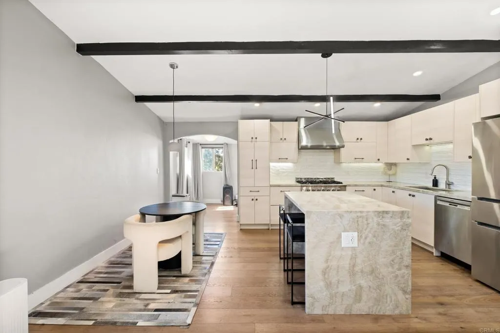 10274 Madrid Way, Spring Valley, California 91977 home-pic-31