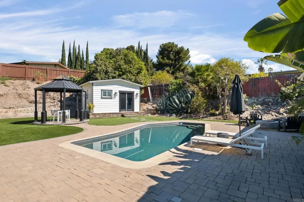 10274 Madrid Way, Spring Valley, California 91977 home-pic-4
