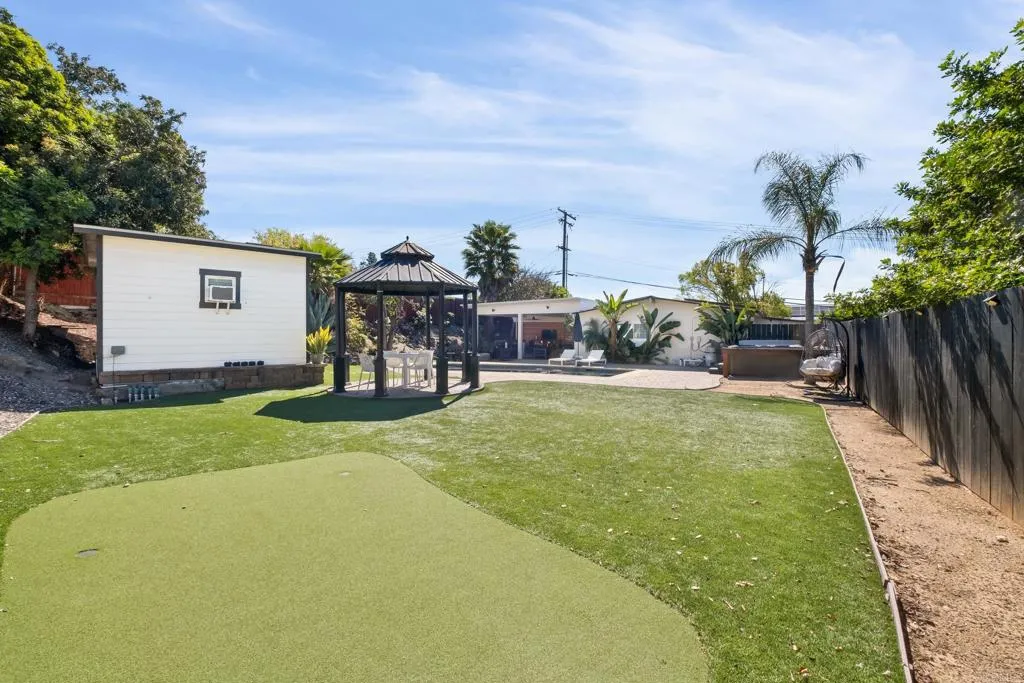 10274 Madrid Way, Spring Valley, California 91977 home-pic-23