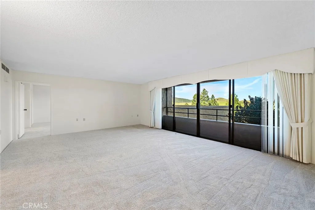 24055 Paseo Del Lago 311