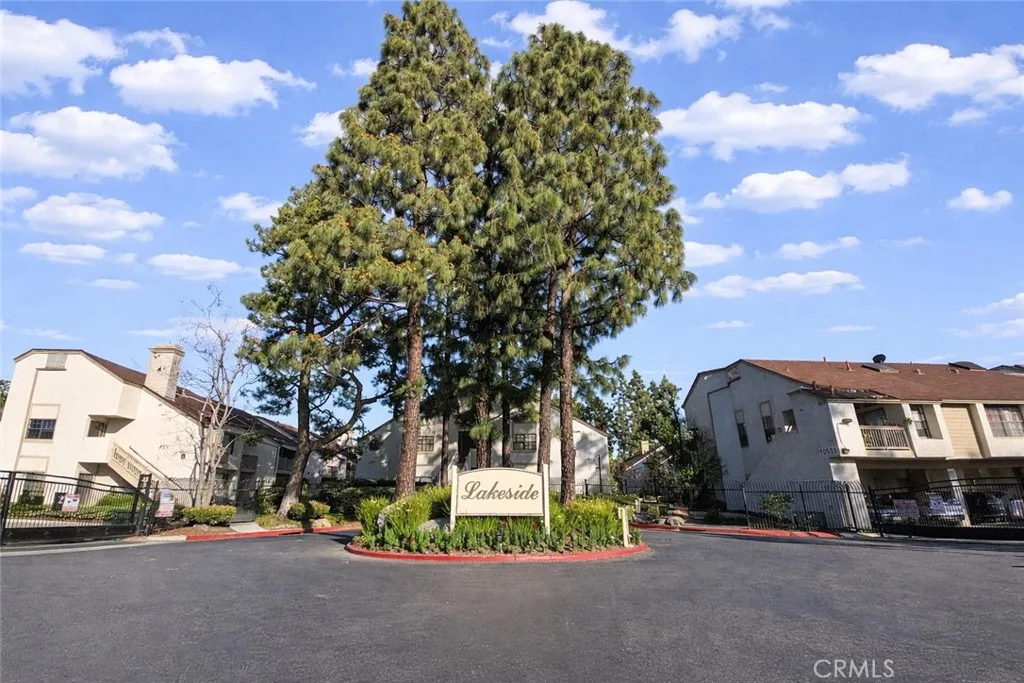 10520 Lakeside N L, Garden Grove, California 92840 home-pic-36