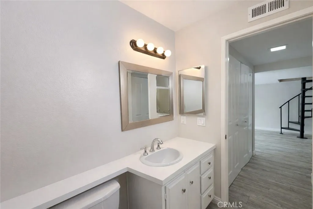 10520 Lakeside N L, Garden Grove, California 92840 home-pic-10