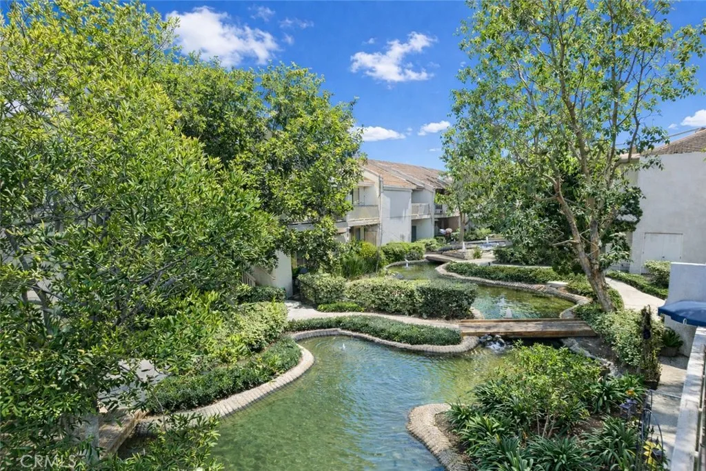 10520 Lakeside N L, Garden Grove, California 92840 home-pic-20
