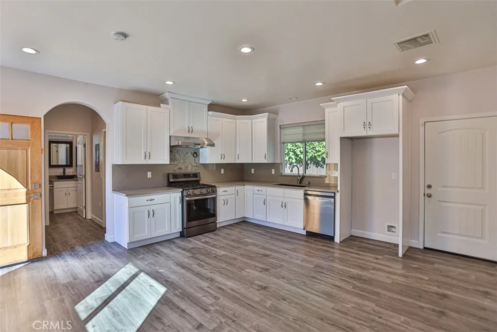 18440 Tamarind, Fountain Valley, California 92708 home-pic-40