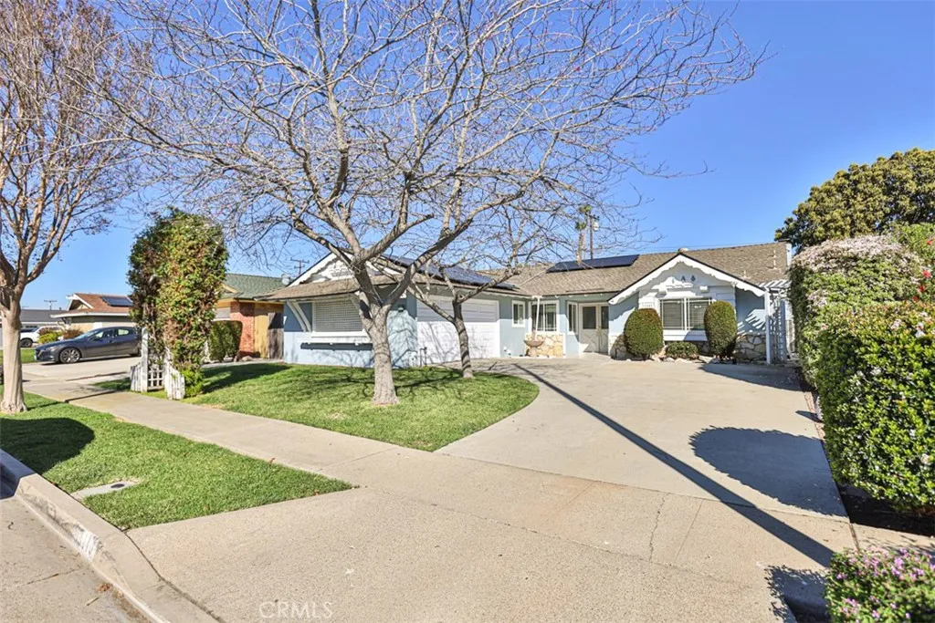 18440 Tamarind, Fountain Valley, California 92708 home-pic-2