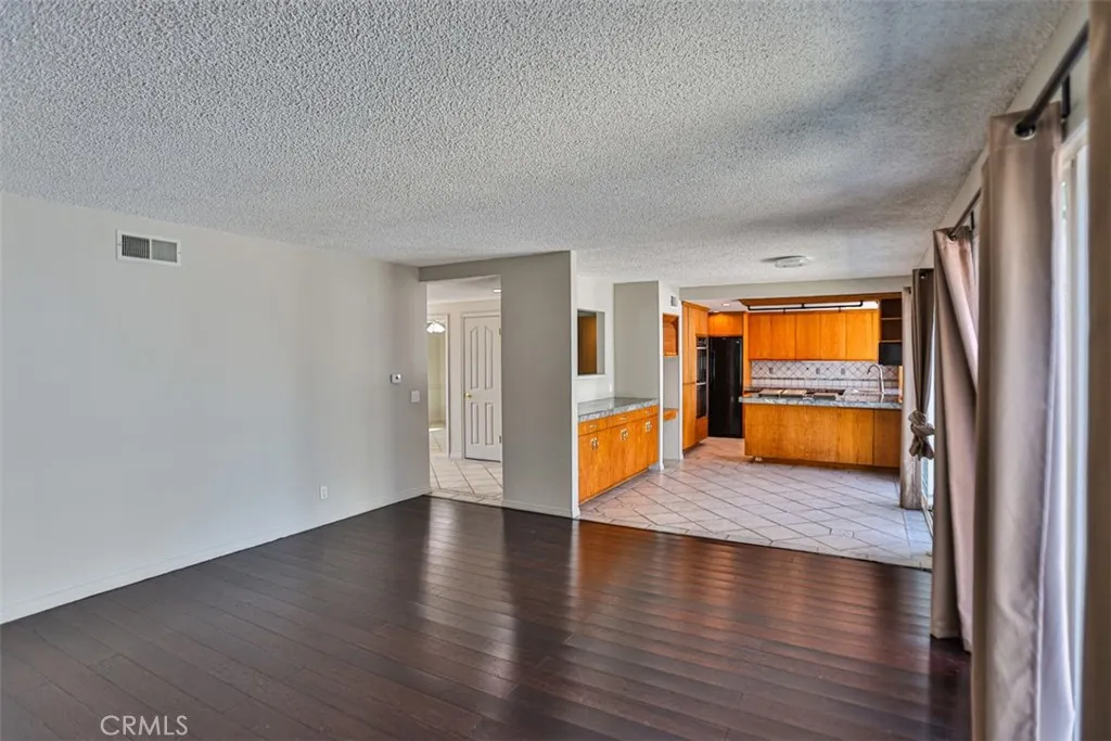 18440 Tamarind, Fountain Valley, California 92708 home-pic-23