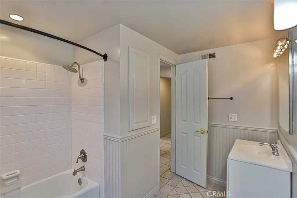 18440 Tamarind, Fountain Valley, California 92708 home-pic-43