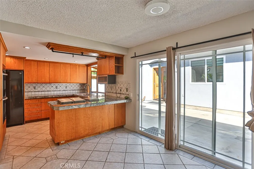 18440 Tamarind, Fountain Valley, California 92708 home-pic-19
