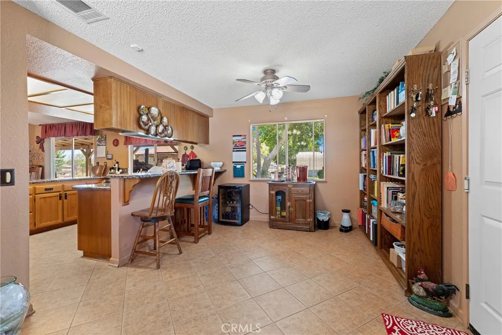 36916 95th Street E, Littlerock, California 93543 home-pic-10