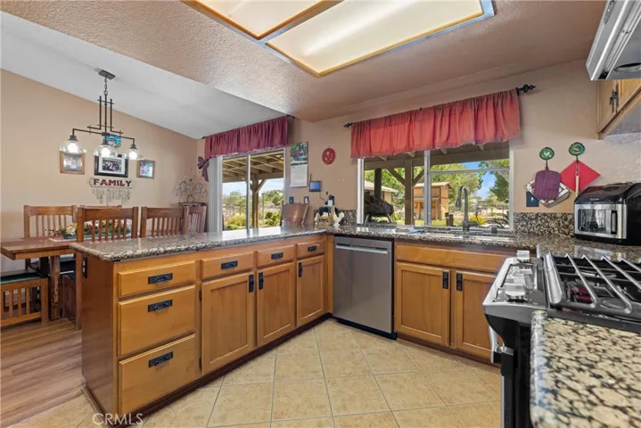 36916 95th Street E, Littlerock, California 93543