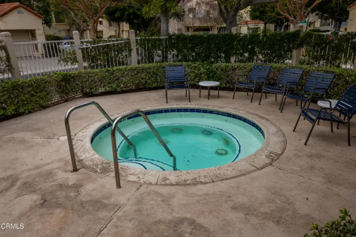 COMMUNITY SPA/JACUZZI