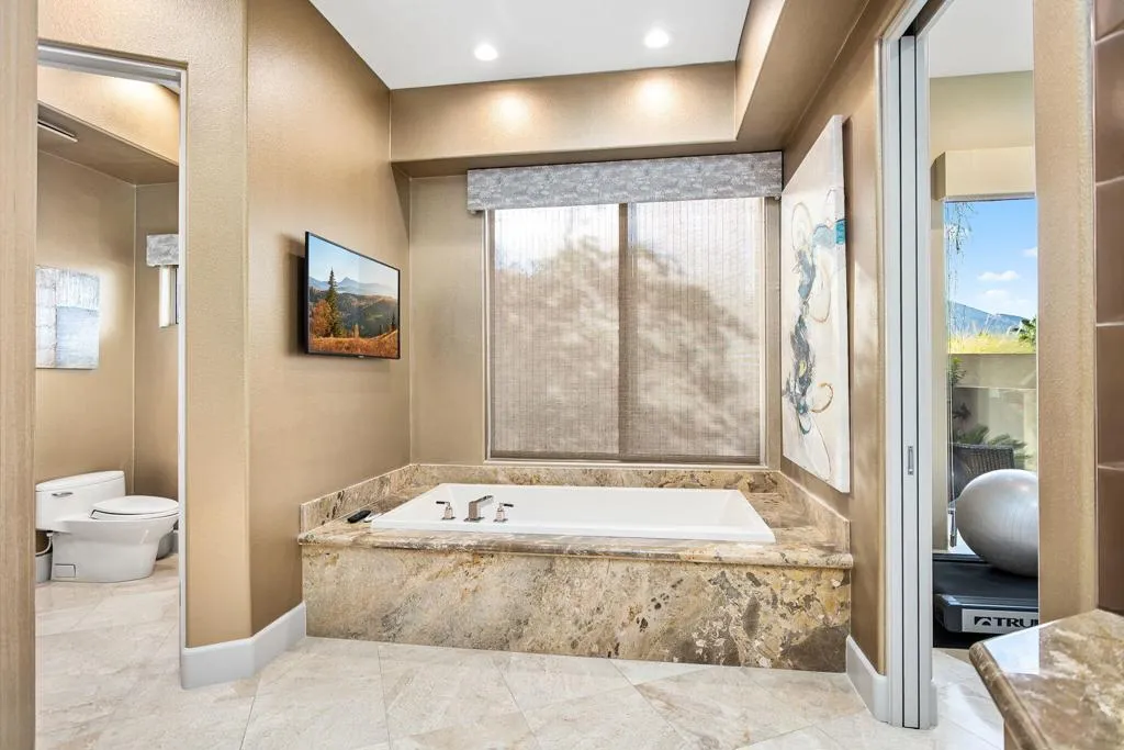 7 Mirada Circle, Rancho Mirage, California 92270 home-pic-65