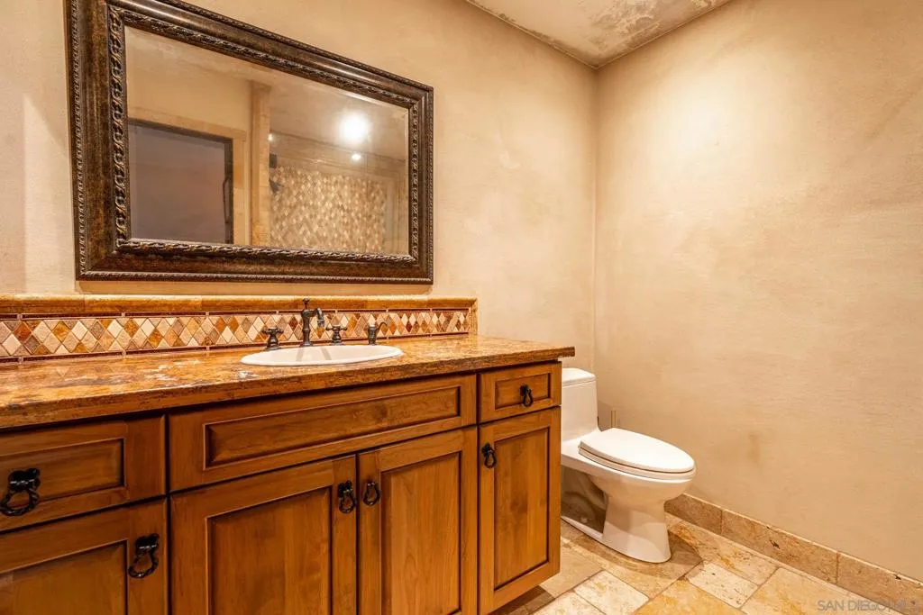 175 Maple Ave 4, Carlsbad, California 92008 home-pic-13