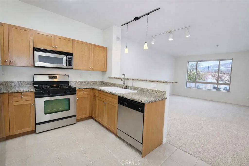 100 S Alameda 162, Los Angeles, California 90012 home-pic-2