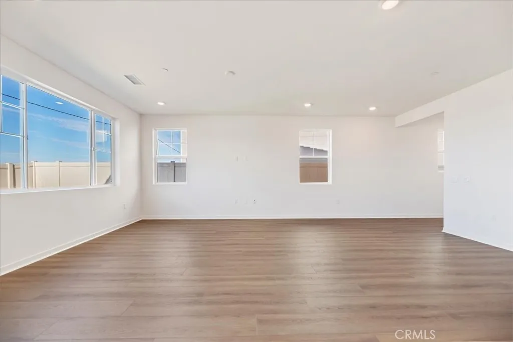 3730 Crossen Drive, Corona, California 92883 home-pic-6