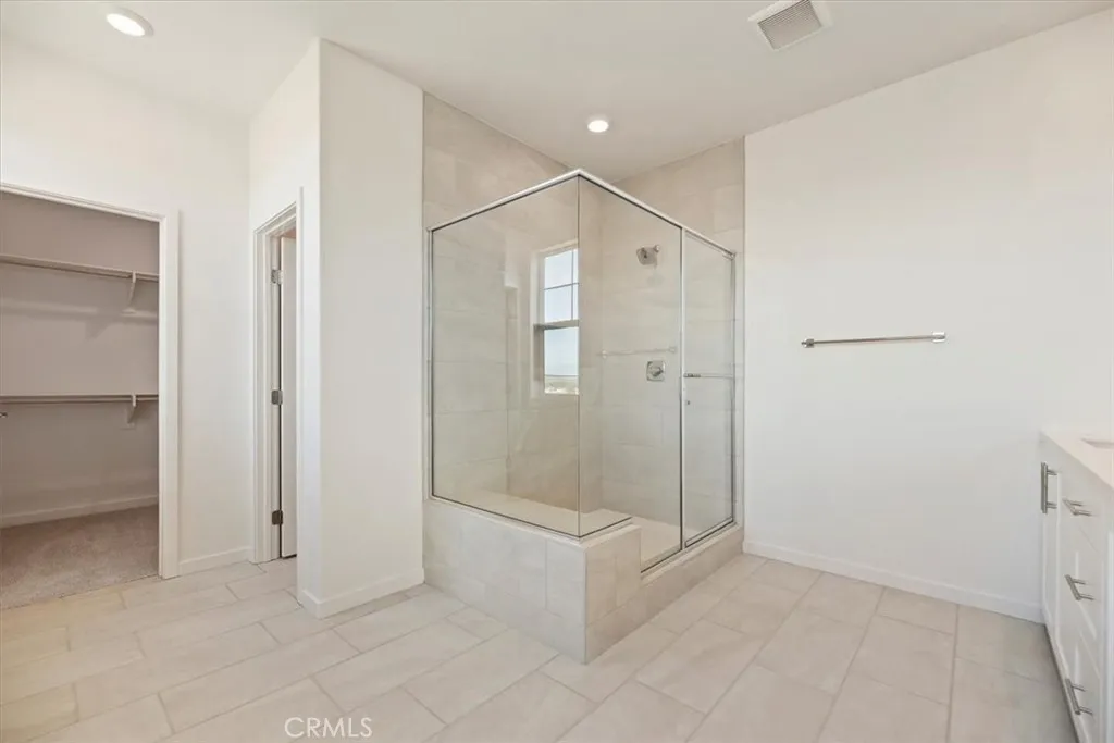 3730 Crossen Drive, Corona, California 92883 home-pic-14