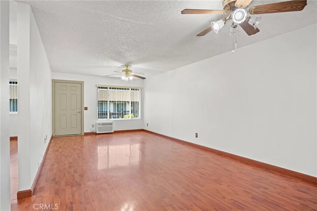 7100 Cerritos Avenue 86, Stanton, California 90680 home-pic-4