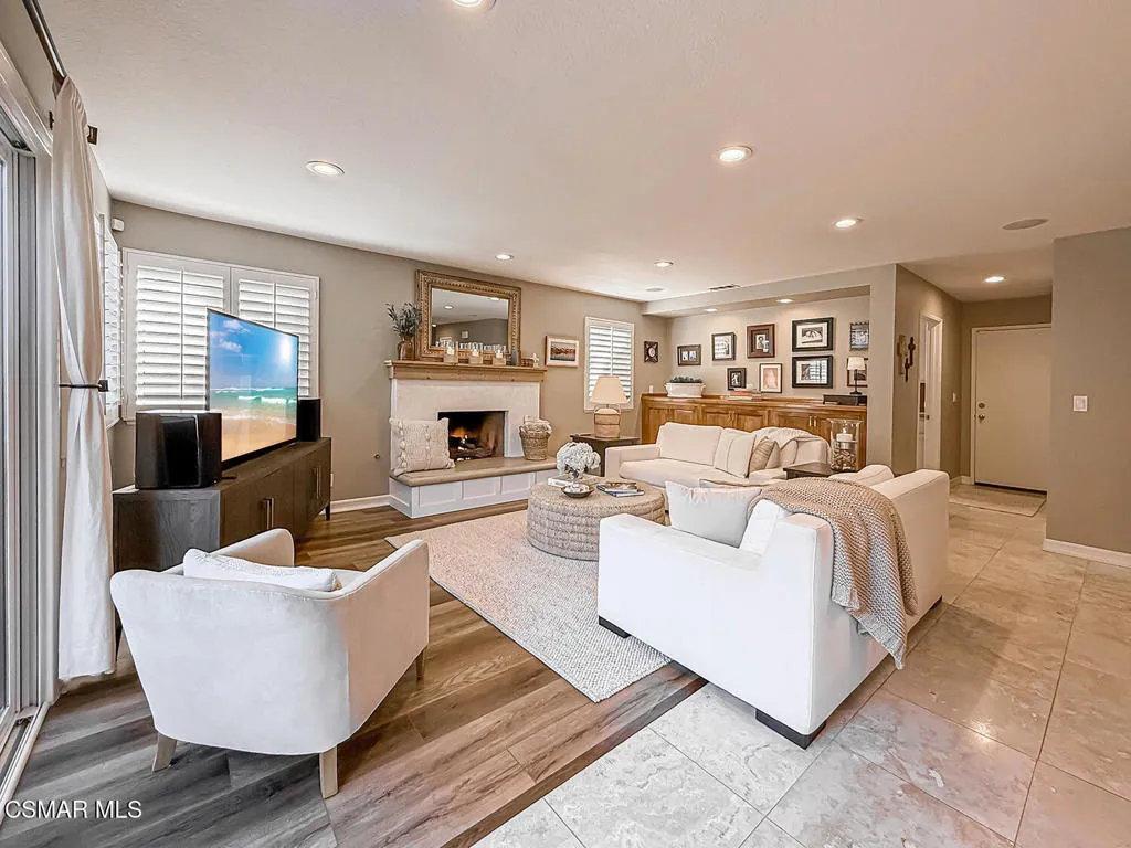 628 Silverwheel Place, Newbury Park, California 91320 home-pic-18