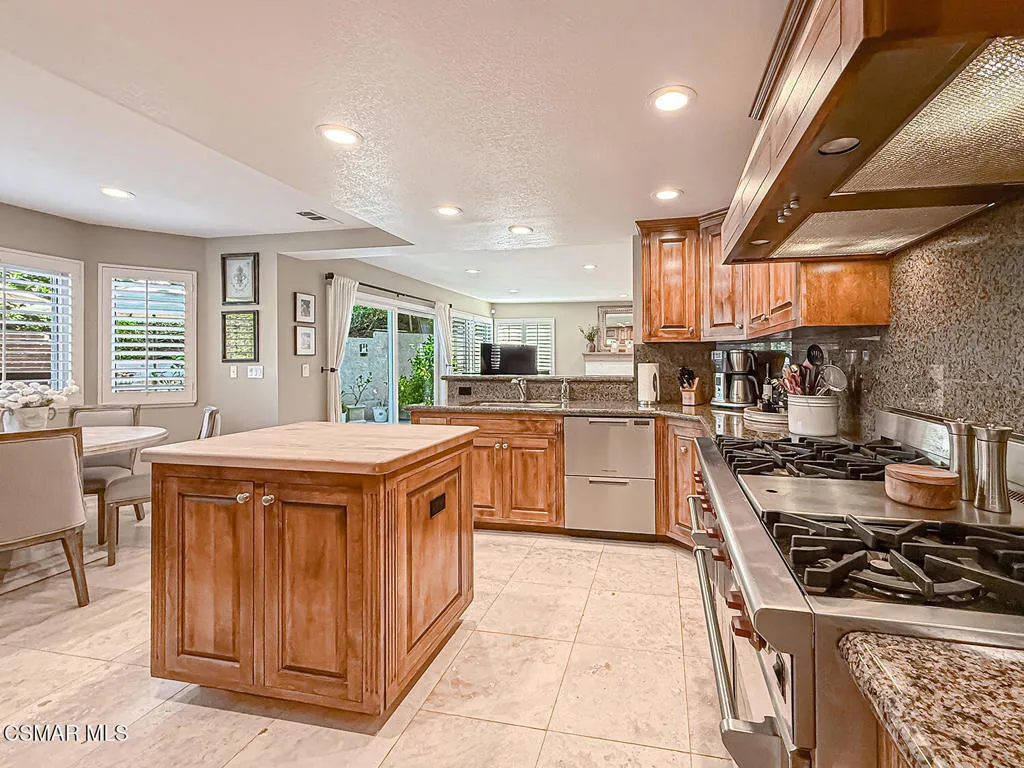 628 Silverwheel Place, Newbury Park, California 91320 home-pic-25