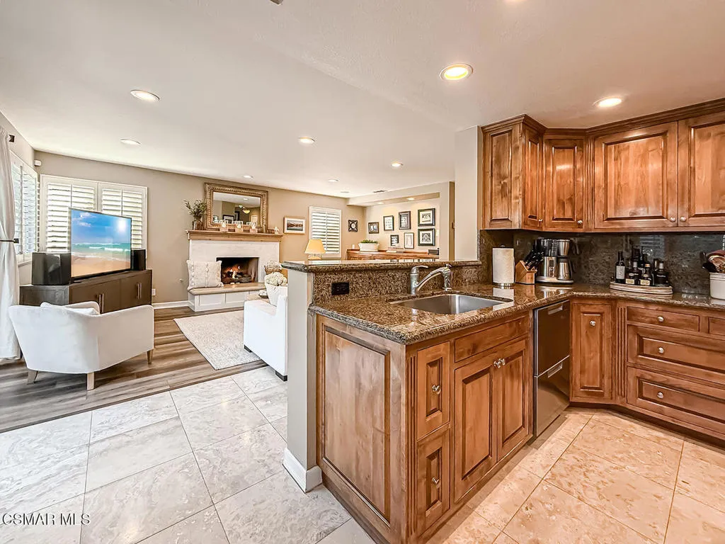 628 Silverwheel Place, Newbury Park, California 91320 home-pic-22
