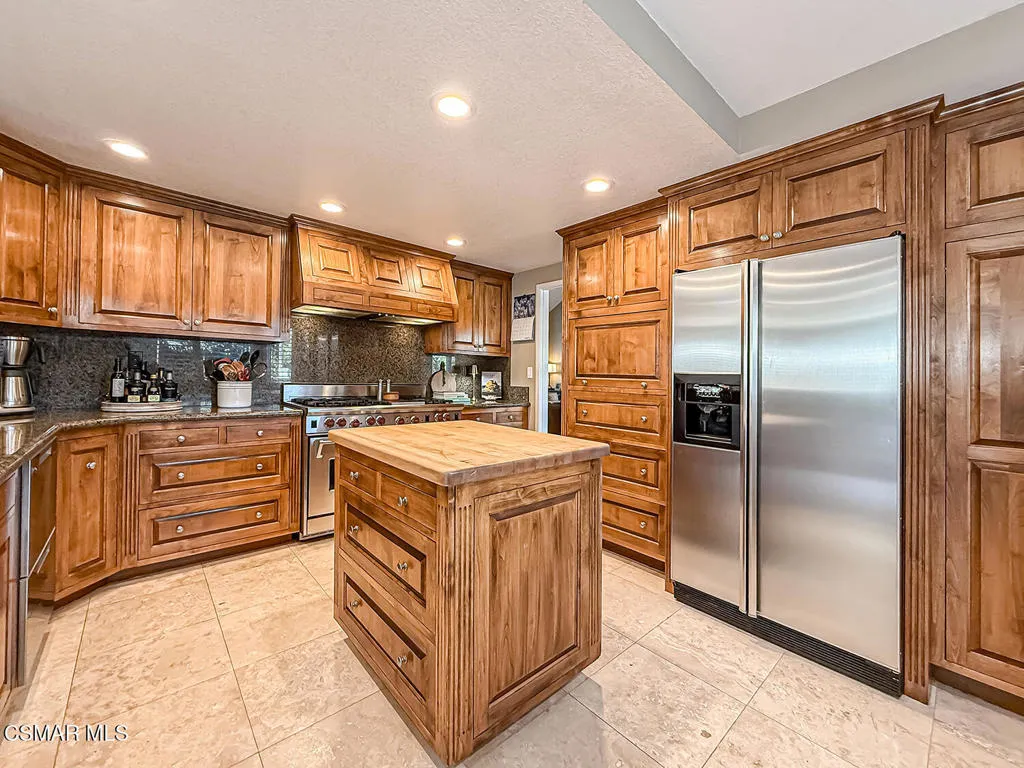 628 Silverwheel Place, Newbury Park, California 91320 home-pic-23