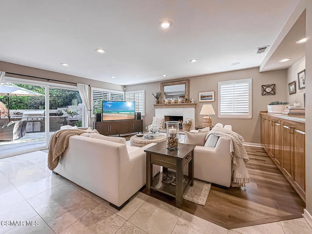 628 Silverwheel Place, Newbury Park, California 91320 home-pic-16