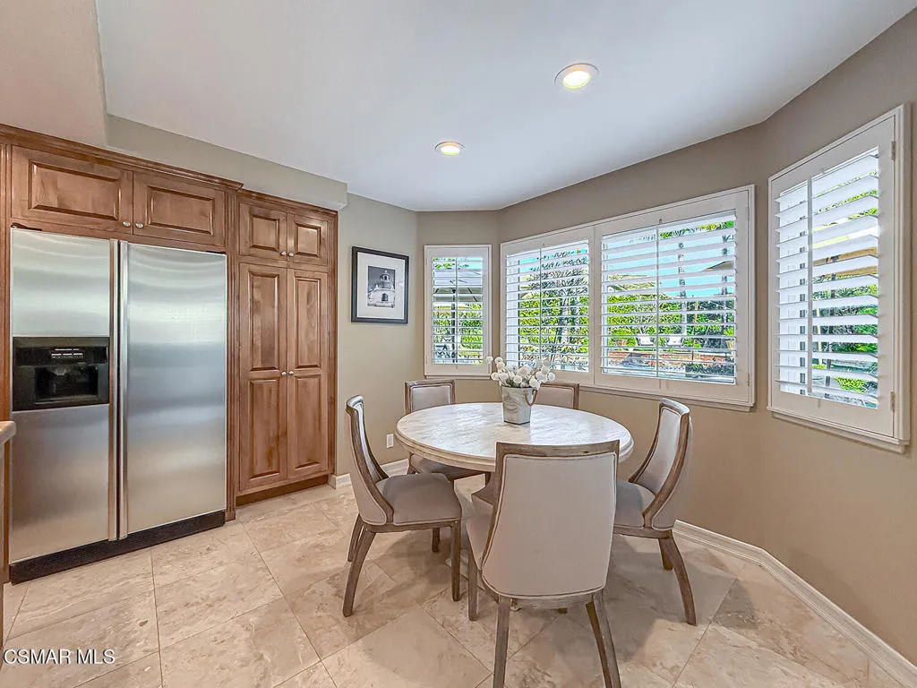 628 Silverwheel Place, Newbury Park, California 91320 home-pic-19