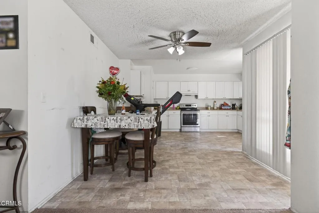 729 Ivywood Drive, Oxnard, California 93030 home-pic-8