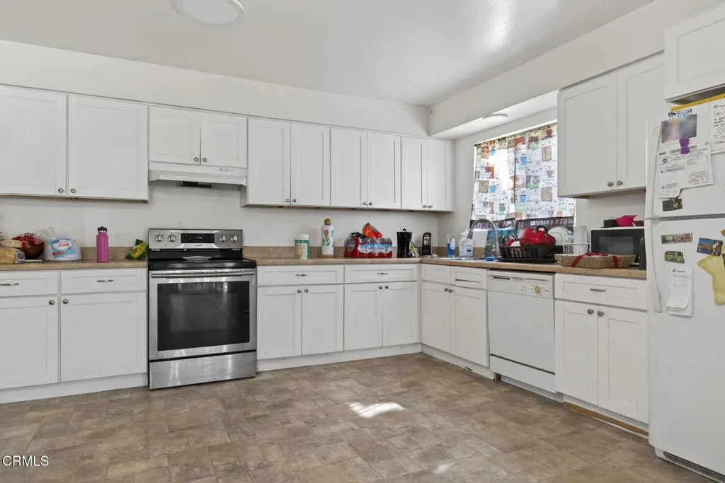 729 Ivywood Drive, Oxnard, California 93030 home-pic-9