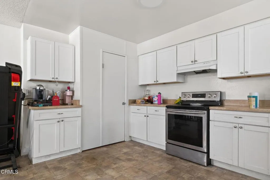 729 Ivywood Drive, Oxnard, California 93030 home-pic-10