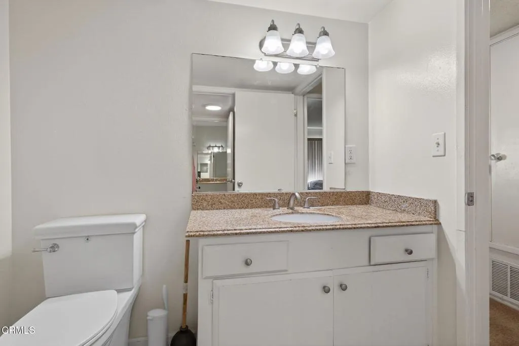 729 Ivywood Drive, Oxnard, California 93030 home-pic-15