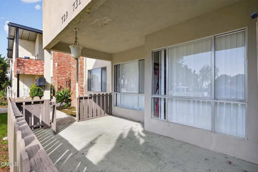 729 Ivywood Drive, Oxnard, California 93030 home-pic-5