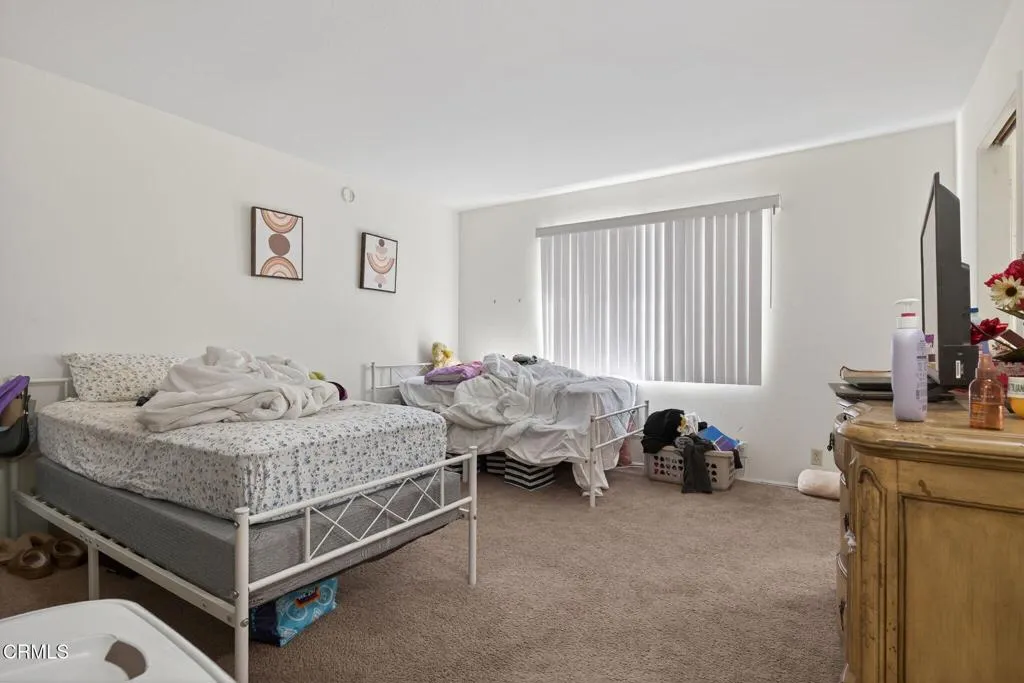 729 Ivywood Drive, Oxnard, California 93030 home-pic-11