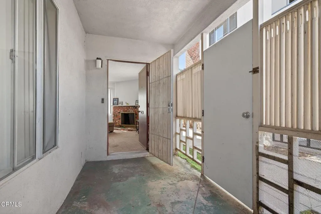 729 Ivywood Drive, Oxnard, California 93030 home-pic-17