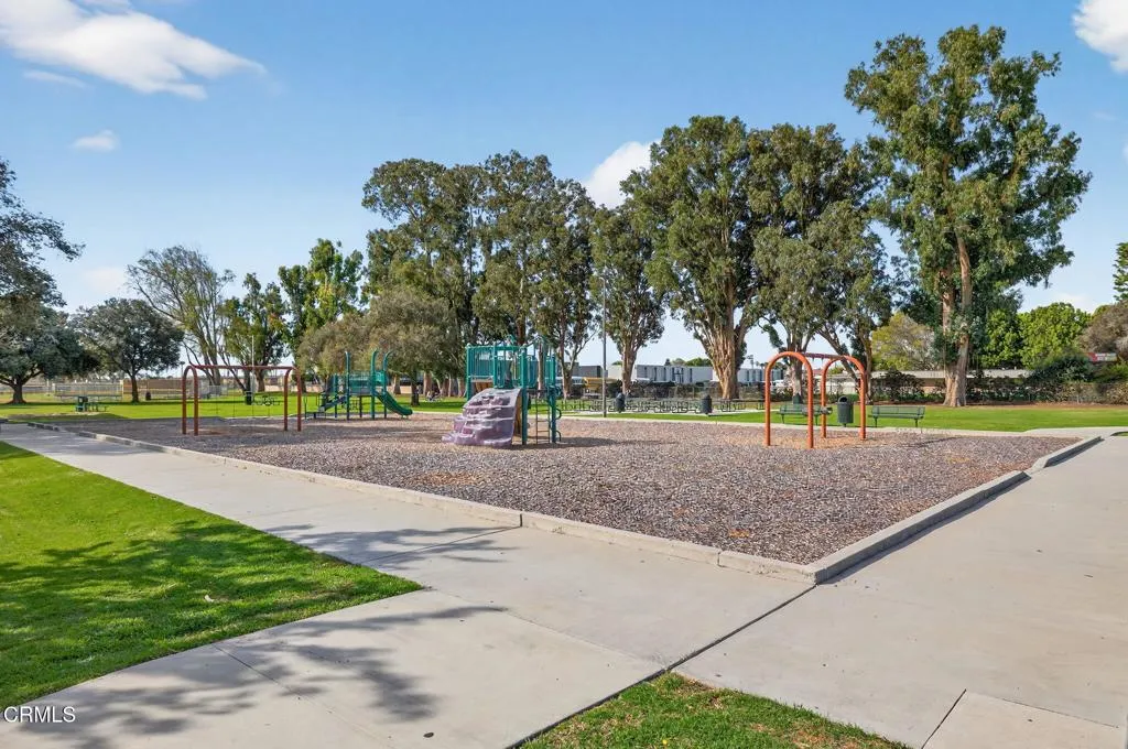 729 Ivywood Drive, Oxnard, California 93030 home-pic-48