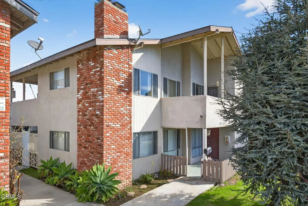 729 Ivywood Drive, Oxnard, California 93030 home-pic-1