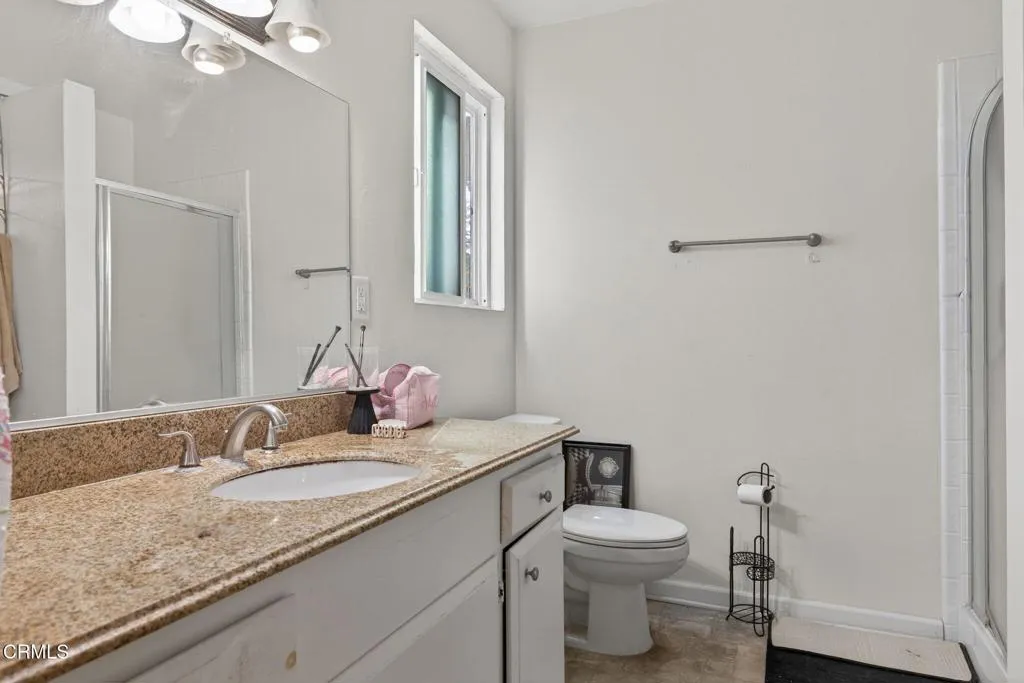 729 Ivywood Drive, Oxnard, California 93030 home-pic-12