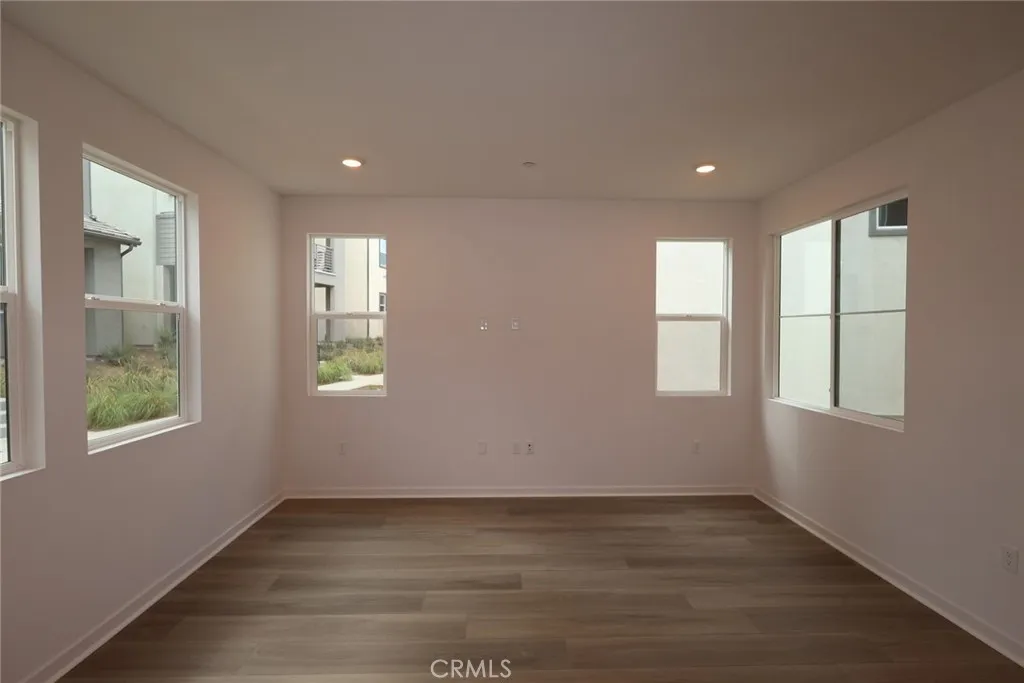 27322 Bear Paw Lane, Valencia, California 91381 home-pic-5