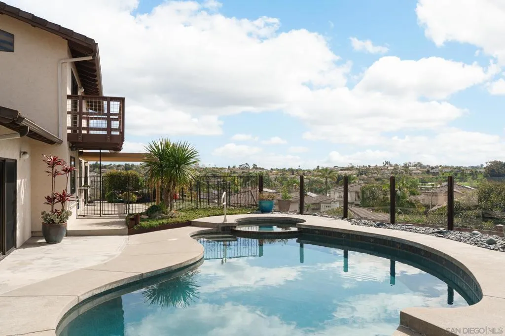 2712 Mateo Pl, Carlsbad, California 92009 home-pic-33