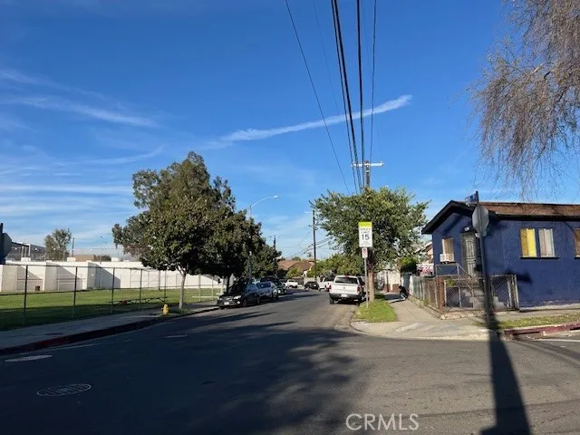 656 S Mott, Los Angeles, California 90023 home-pic-9