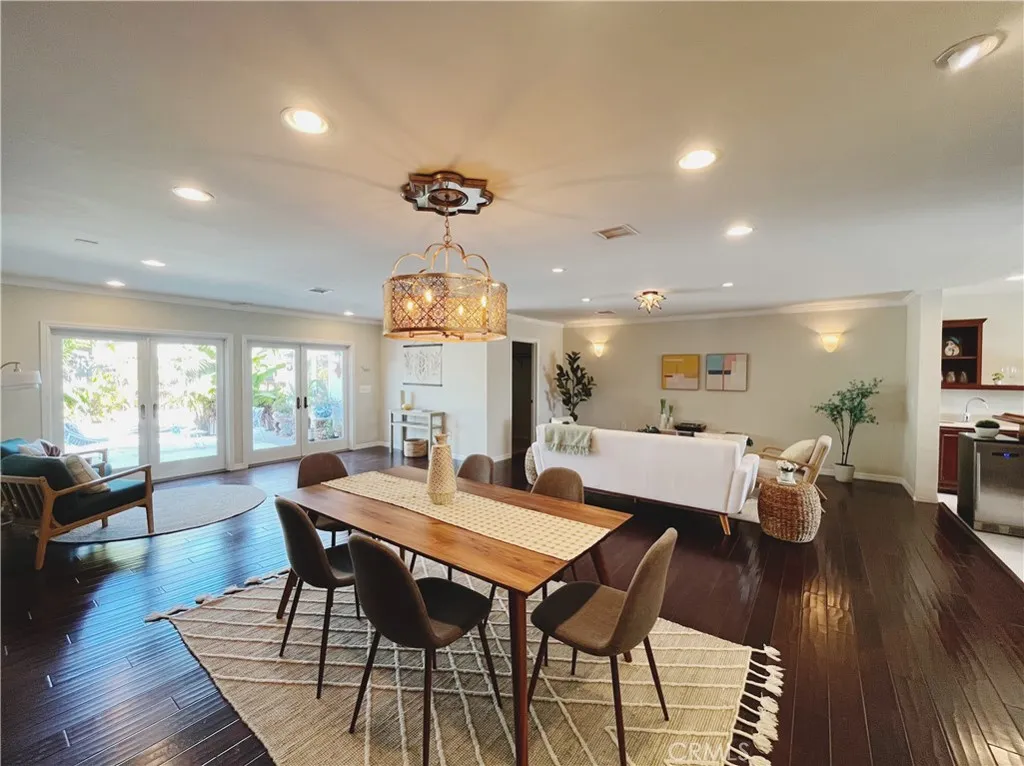 13208 Hansworth Ave, Hawthorne, California 90250 home-pic-16